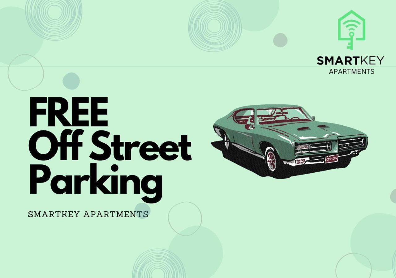 Modern 2 Bed 2 Bath Apartment Free Parking วัตฟอร์ด ภายนอก รูปภาพ
